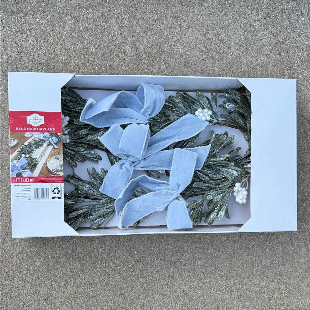 Holiday Time Frosted Blue Bow Garland - NWT